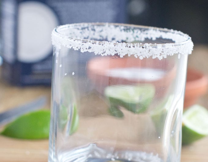 How to Rim a Glass with Salt