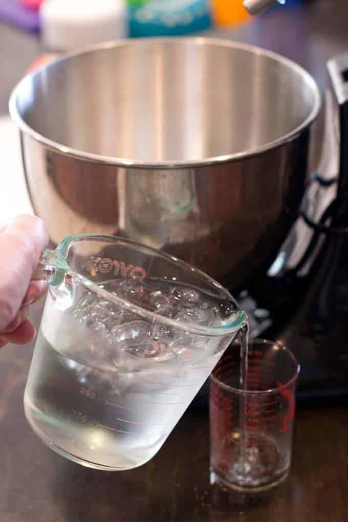 Measure water. Ice water being measured.