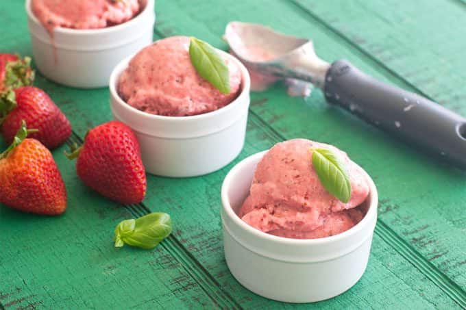 Strawberry Basil Frozen Yogurt
