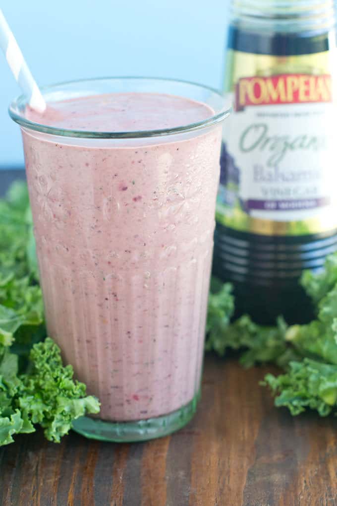 Balsamic Vinegar Berry Smoothie with Kale