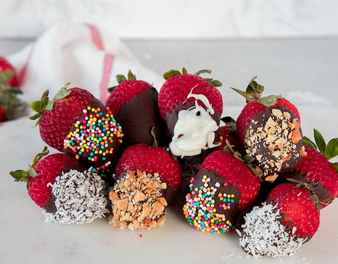 The Easiest Chocolate Covered Strawberries Ever