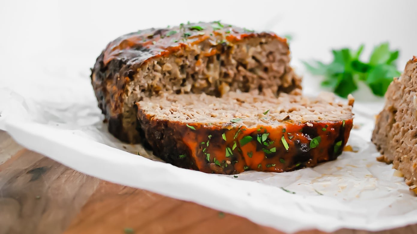 Turkey Meatloaf With Bbq Sauce And Fried Onions / Brown Gravy Meatloaf The Best Meatloaf Recipe ...