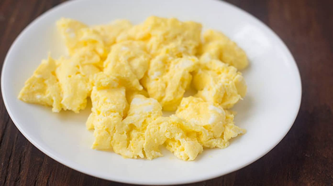 Microwaved Scrambled Eggs - TheCookful