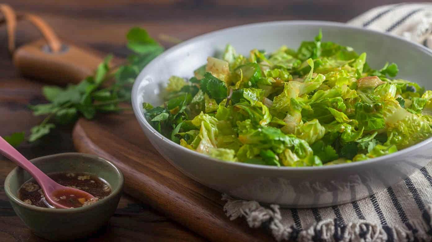 How to Shred Lettuce - TheCookful