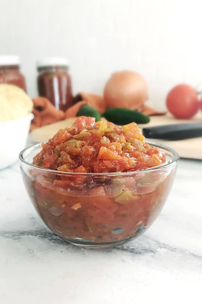 No need to stand over the stove cooking salsa to really get all that delicious flavor melded together. Your Instant Pot can do all that work for you.