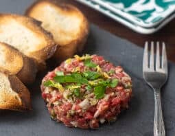Steak tartare with toast points