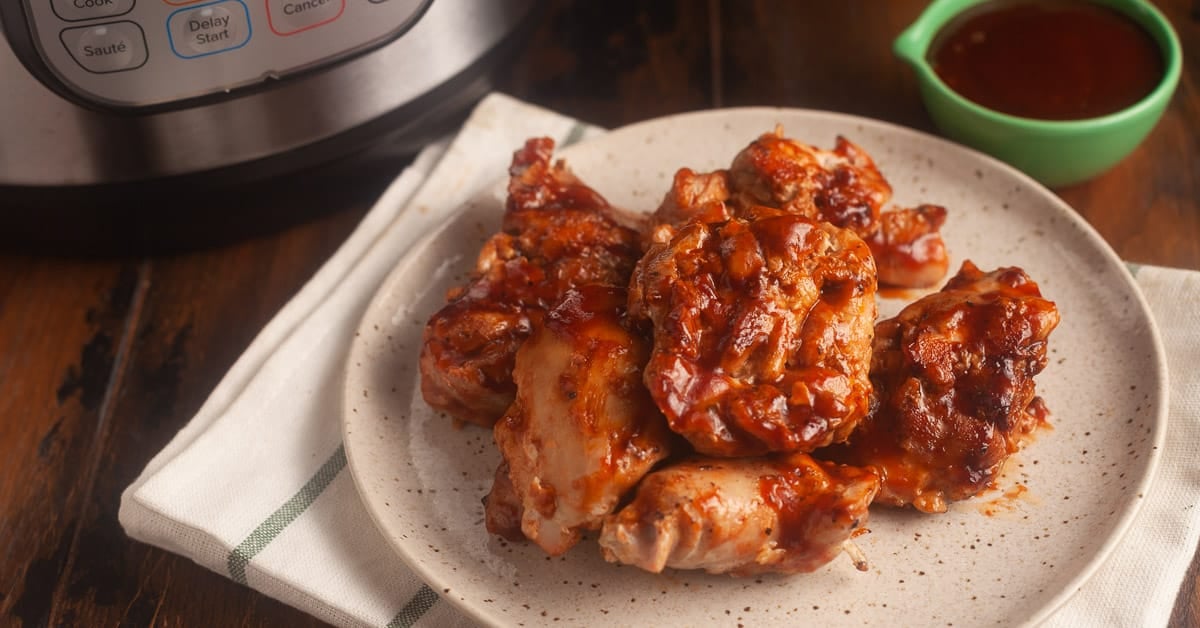 Pressure cooker outlet barbecue chicken