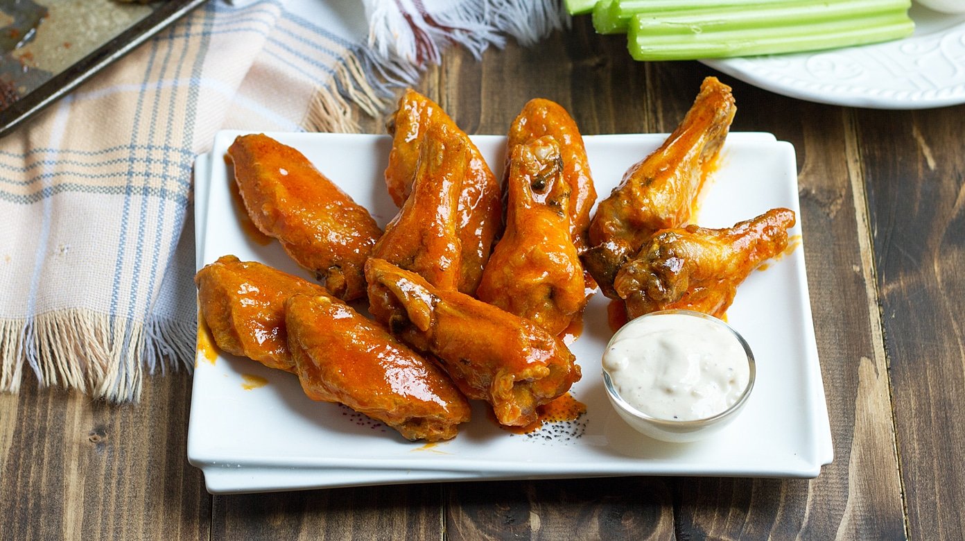 https://thecookful.com/wp-content/uploads/2020/12/Chicken-Wings-from-Frozen-Landscape-1392-x-780.jpg