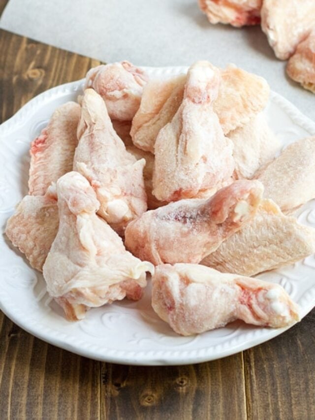 https://thecookful.com/wp-content/uploads/2020/12/cropped-Frozen-Chicken-Wings-Landscape-680-x-530.jpg