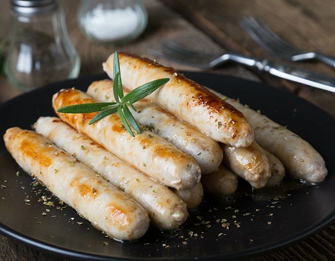 https://thecookful.com/wp-content/uploads/2021/03/turkey-breakfast-sausages-feature-680.jpg