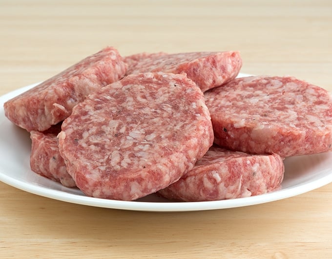 https://thecookful.com/wp-content/uploads/2021/05/Breakfast-Sausage-Seasoning-feature-680.jpg